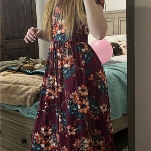 Chic Floral Maxi Dress in Burgundy and Blue